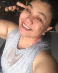 When your body is beginning to look like Christmas tree, FASTER TRAIN!!! 12  reps