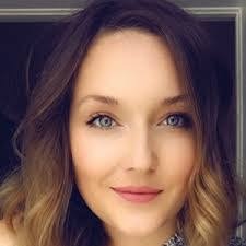 Tamara Mercer's Instagram, Twitter & Facebook