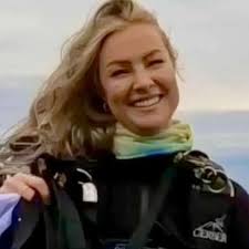 Highly-experienced' skydiver, 32, who died after jumping from 10,000ft  'left suicide note' before she leapt from plane