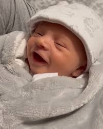 Aaron & Victoria Bowlin (@aaronandvictoriabowlin) • Instagram photos and  videos