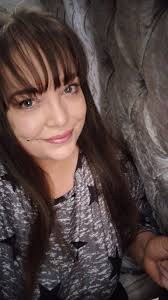 What do you call it when a blonde dyes their hair brunette? Artificial  intelligence.😉