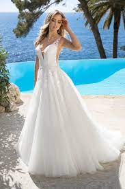 Sie können hochzeitsmode nach ihren wunschen kaufen. Brautkleider Brautkleid Brautmode Neue Brautkleider