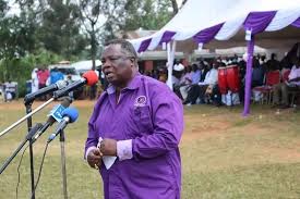 The nairobi county government has named a road after cotu secretary general, francis atwoli. Francis Atwoli Biography Wife Cv Net Worth Salary Family And Contacts Trending News