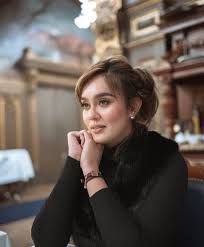 Nelydia senrose dan uqasha senrose. Mana Tumpahnya Kuah Kalau Tak Ke Nasi Aura Kecantikan Uqasha Nelydia Senrose Diwarisi Dari Ibu Yang Sama Cantik Media Hiburan