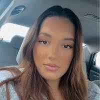 Kelly Andrepont's Instagram, Twitter & Facebook