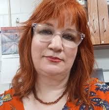 Kim Underhill's Instagram, Twitter & Facebook