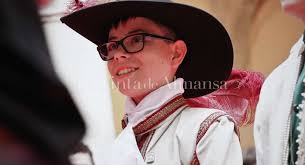 Ya suenan las marchas moras y cristianas en Almansa: presentados los cargos  infantiles 2024