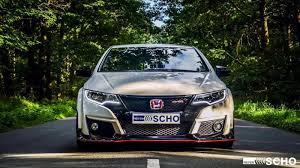 Honda civic type r är en glödhet sportkombi som med sin snabba acceleration sätter en helt ny standard för körning på både väg och tävlingsbanor. Fotostory Reifen Scho Honda Civic Type R Gt Mit Kw Fahrwerk