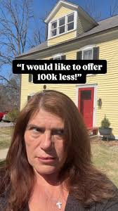 I thought Christmas was the same everywhere, I was wrong! 🔗 To browse  current listings: www.deb-thompson.com ✓ For Real Estate Inquiries:  blufftonhomesforsale@gmail.com ☎️ Give me a call or text at (513)290-9242  👉Instagram,