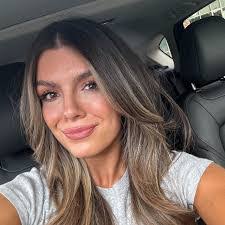 Brie Richardson's Instagram, Twitter & Facebook