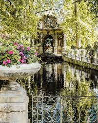 chantal on instagram la tres belle fontaine de medicis au jardin du luxembourg fontainedemedicis instagram dream garden gorgeous gardens