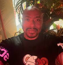 Found this pic of me at the American Music Awards in '97 giving #METGala  vibes! #TBThrowback