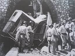 Cede il cavo, cade una cabina. La Funivia Del Faito In Quel Tragico 15 Agosto Del 1960 Libero Ricercatore