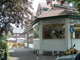 Im jahr 2019 wurde die immobilie verkauft. Das Haus Burgpark In Hurth Zahlt Zu Den Hochzeitslocations Im Grossraum Koln Die Neben Einem Ansprechendem Ambiente Auch Uber Eine Haus Burg Hochzeitslocation