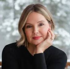 What is the daily carb intake for weight loss?