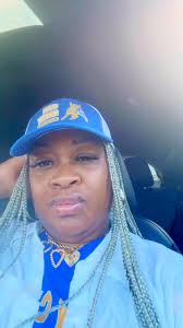 Queen Energy ✨ Let’s go 8U💙💛🏈