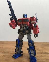 Choose from contactless same day delivery, drive up and transformers bumblebee cyberverse adventures officer class bumblebee. New In Hand Image Of Studio Series 38 Bumblebee Movie Optimus Prime Transformers