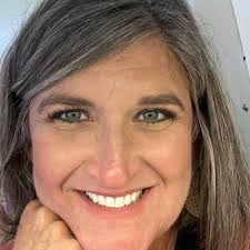 Amber Galvan (@ambergalvan95)