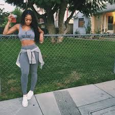 Saweetie is a 27 year old american rapper. Saweetie 2016 23 Facts You Need To Know About Tap In Rapper Saweetie Saweetie Is A Rapper Who Was First Spotted In 2016 After Posting Short Rap Videos On Her Instagram Account
