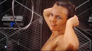 You Ll Never Believe What The Girls From Starship Troopers Look Like Now Starship Troopers Dina Meyer Starship