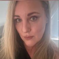 Debbie Lovelace's Instagram, Twitter & Facebook