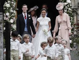 Lady gabriella windsor was just spotted at royal ascot alongside her new husband thomas kingston. Koniglicher Beobachter Grosser Auftritt Fur George Und Charlotte