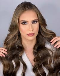 Ainda não superei a beleza dessa Brown lamination! Lindas, delicadas e  super modernas sem ser superficial. Me fala aí, vocês acharam que a Brown  lamination poderia ser linda assim? 😍