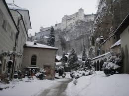 The annual snow measurements for most places are averages of weather data collected during 1981 to 2010, while the rest use 1971 to 2000 averages. Salzburgo Austria El Cementerio Picture Of Linz Upper Austria Tripadvisor