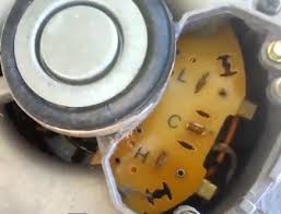 Motor and pump voltage and amperage must not exceed switch specifications. How To Change Out And Replace A Swamp Cooler Motor Hvac How To