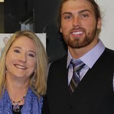 Fundraiser for James Walker by Nathan Flaugher : Lori Walker and daisy  walker after house fire