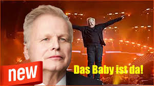 Im mai 2016 gaben sich die. Shocking Herbert Gronemeyer Mit 62 Nochmal Papa Erweiterte Seine Familie Und Ist Gerade Ziemlich Youtube