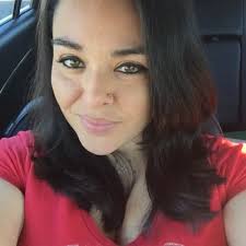 Luz Garces (@Lovemi19)