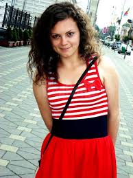Potrivit primelor ipoteze ale polițiștilor stilista s ar fi sinucis. Oana Rosu TanÄra Care A Murit In Cumplitul Accident Foto 1 Monitorul De Suceava SambÄtÄ 25 Aprilie 2015