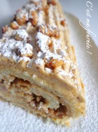 19 recettes de bûches de noël. Buche Pralinee Aux Eclats De Noisettes Caramelisees Michalak