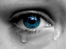 Als Is Iemand Vermoord Of Je Bang Maakt Wordt Je Verdrietig Daarvan Foto S Pinterest Words Crying Eyes En Quotes
