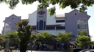This institution grows in stages from a college to a renowned university. Universiti Pendidikan Sultan Idris Upsi Introduction