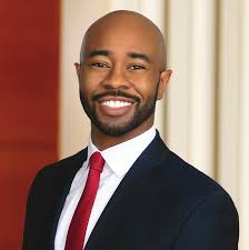 Cutting-Edge Entertainment Law Programs