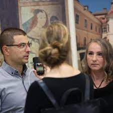A miniszterelnök a kossuth rádióban arról beszélt, hogy az európai bizottság elnöke sem tudta orbán viktornak megmondani, hogy mikor lesz vakcina, de. Tiltott Kastelyok A Magyarsag Hazaban Nagy Noraval A Kossuth Radioban By Margittai Gabor