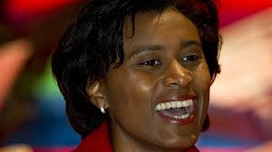 Wethouder Kock prijst ambtenaren, maar kraakt dienst DMC