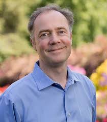 .et bilingues (anglais, espagnol, allemand, italien, néerlandais) pour vos traductions, correcteur d'orthographe et de grammaire, manuels scolaires, certification le robert en langue française. Robert Travers History Cornell Arts Sciences