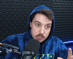 Quality desktop wallpaper lazarbeam : Swore In Front Of Children Still Got A Skin Lazarbeam Opens Up On His Fortnite Icon Skin Essentiallysports