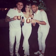 There are countless stories of zlatan being zla. Wanda Nara And Maxi Lopez Celebrated The Year New Together Neuck Com