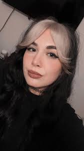 I'm Kimberly or Slim 💕 22 from Atl honestly looking to network and  possibly make new friends. i'm shy and introverted lol. i don't trust  people bc of the trauma i've experienced