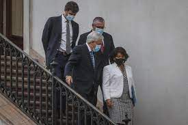 Piñera declara ante fiscalía por delitos de lesa humanidad durante el estallido social. Presidenta Del Senado Dice Que En Encuentro Con Pinera Expresaron Su Disposicion A Postergar Elecciones Para Nosotros Lo Mas Importante Es La Proteccion De La Vida De Las Personas La Tercera
