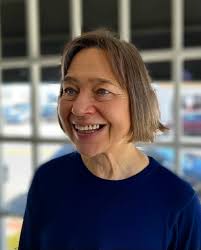 Amber Comeau (@amberelizabeth_doesmyhair) • Instagram photos and videos