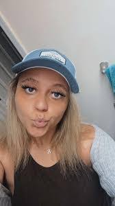 Amber Ciesielski's Instagram, Twitter & Facebook