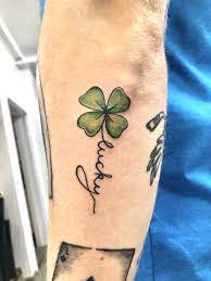 Celtic fourleaf clover tattoo tattoomagz. Four Leaf Clover Tattoo Tattooed By Jaskalahti Clover Tattoos Four Leaf Clover Tattoo Shamrock Tattoos