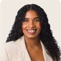 Bernarda Reyes's Instagram, Twitter & Facebook