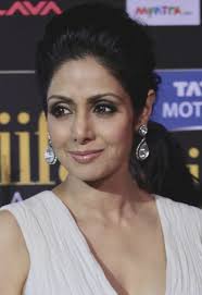 Jewelry For 50 Year Old Indian Woman 70 Year Old Women Hair Pictures Grey Hair Styles For Women