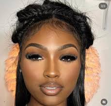 I am looking for a stylist to do this for me Friday morning 👀